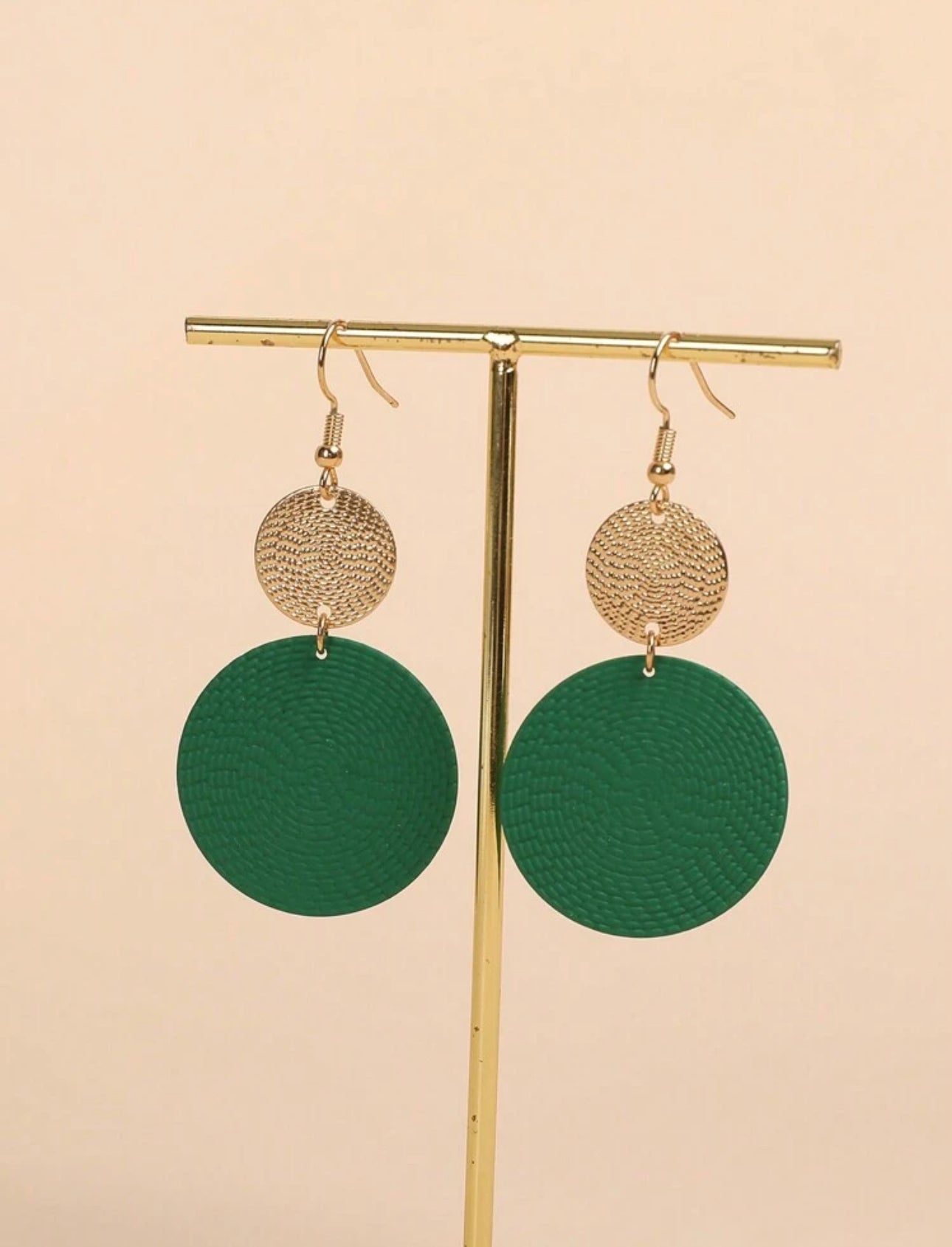 Boucles D'oreilles Simples Et Exagérées